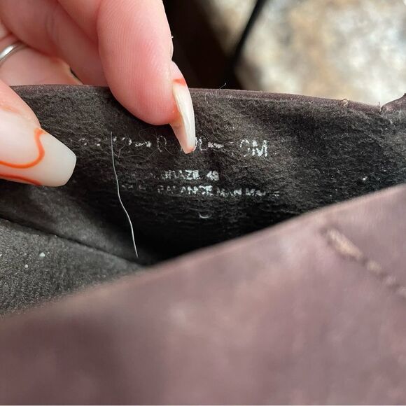 Clarks Maroon Leather Slip On Clogs - Picture 9 of 9